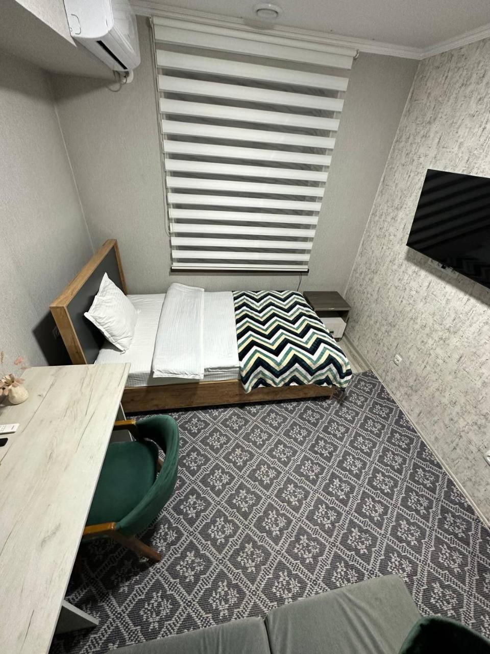 Hotel Cube House Osh Exterior foto